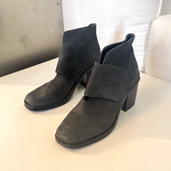 Shellys London Leather Charcoal Clock Heel Grey Ankle Boot - Picture 1 of 5